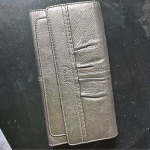 Coach Silver Wallet Classic Design